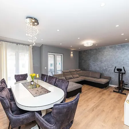 4 Bedroom Awesome In Stobrec *