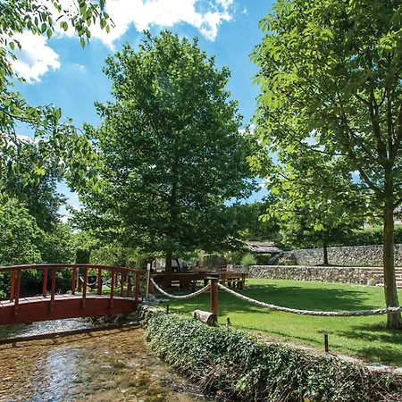 4 Bedroom Awesome In Stobrec * Split